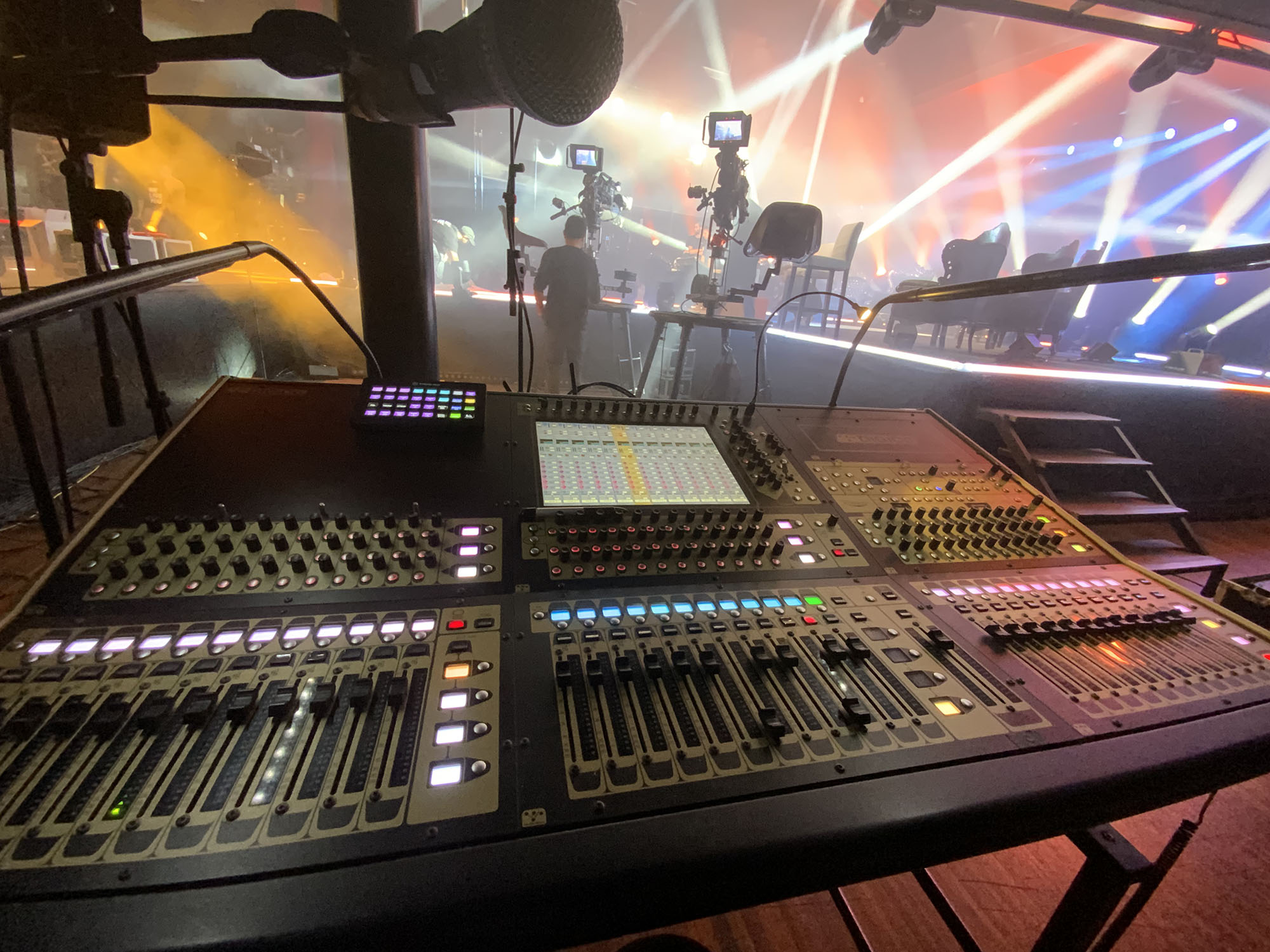 Espectáculo producido con mesa de mezclas Digico