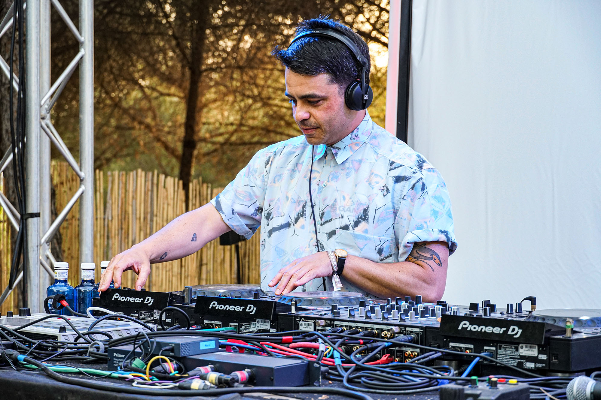 DJ en el festival Embassa't